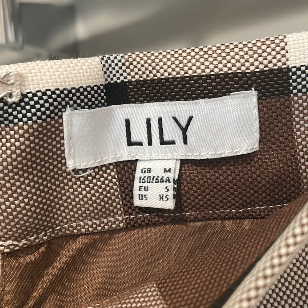 NWOT GORGEOUS PENCIL SKIRT - Picture 9 of 14